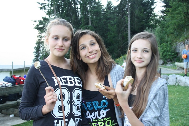 Village Camps International Summer Camp Leysin, Switzerland 2026-07-14 https://www.villagecamps.com/journals_admin/images/710-10-campfire (31).jpg